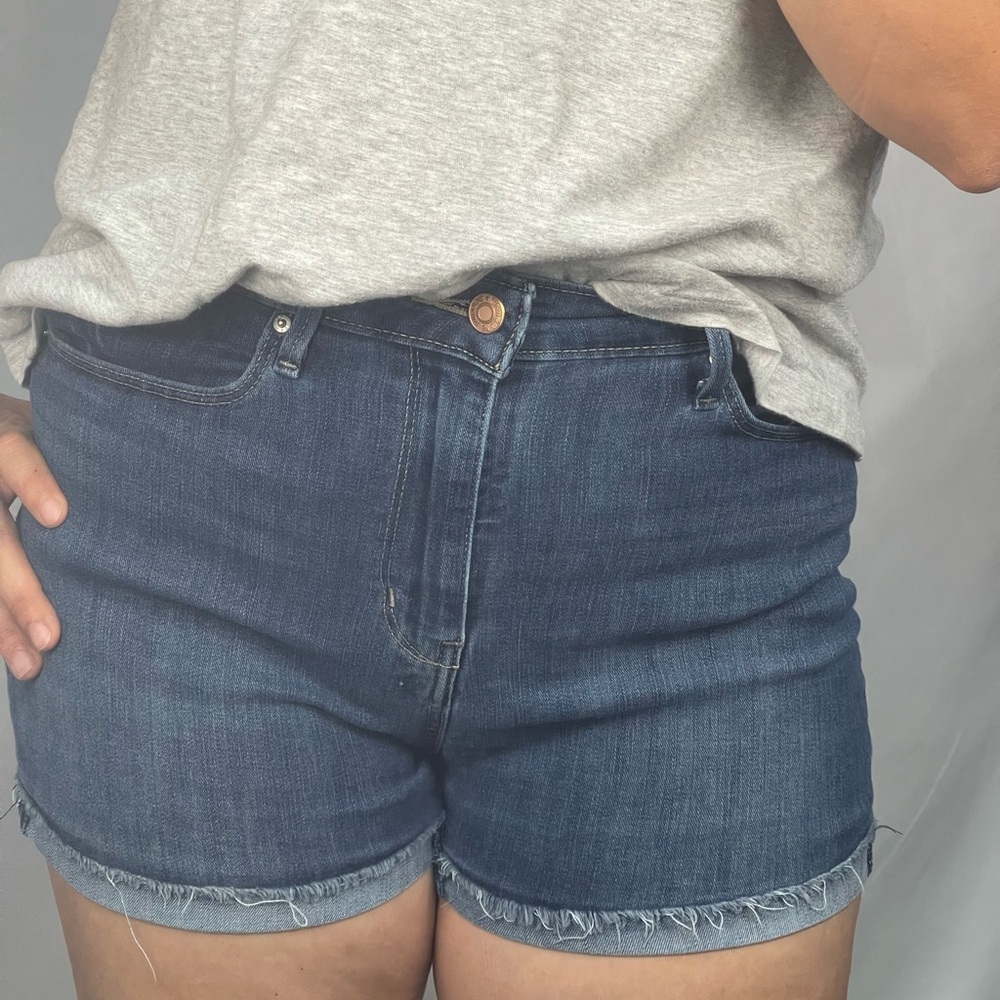 Levi Strauss signature stretch high rise cut off denim jean shorts women’s 10 - Picture 10 of 16